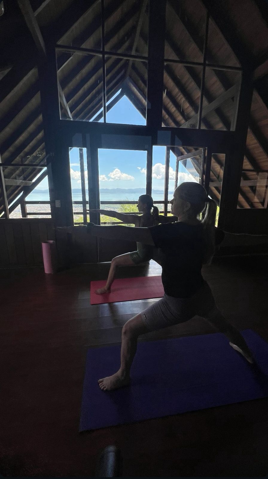 Yoga com vista para o mar